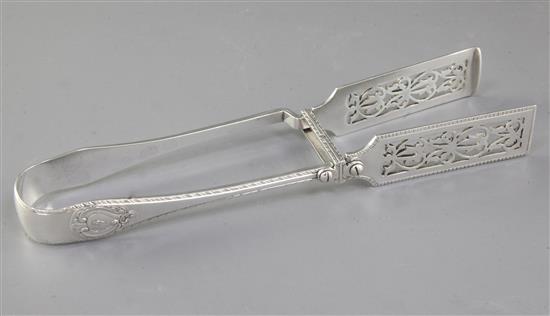 A pair of Edwardian silver asparagus tongs, Length 9 ¼”/232mm Weight 6oz/167grms